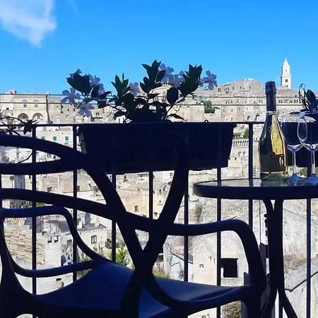 Lo Scorcio, casa vacanza nel cuore dei Sassi con vista incantevole con Self check-in Matera Esterno foto