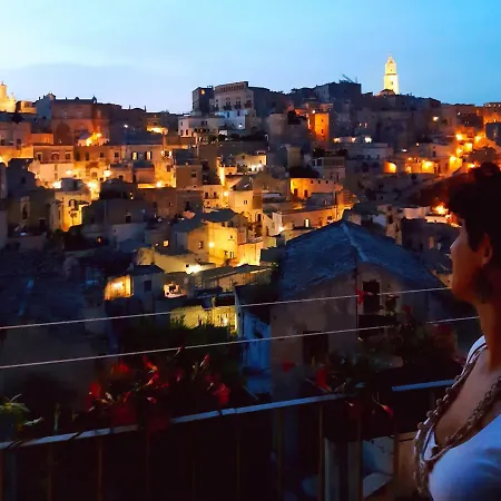 Lo Scorcio, casa vacanza nel cuore dei Sassi con vista incantevole con Self check-in Matera Esterno foto