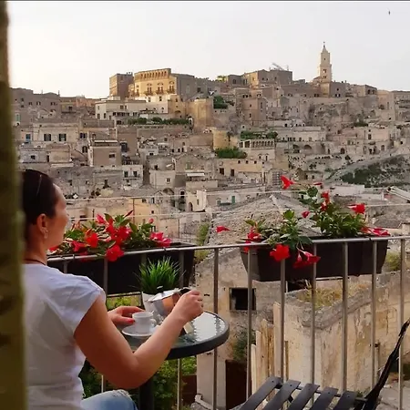 Lo Scorcio, casa vacanza nel cuore dei Sassi con vista incantevole con Self check-in Matera Esterno foto